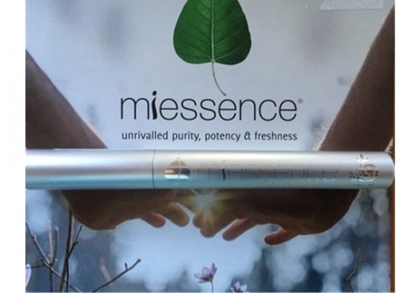 miessence black mascara