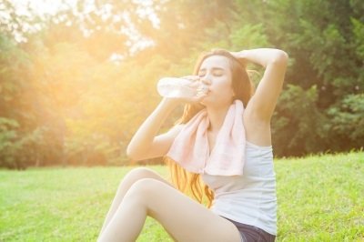 does drinking water help prevent wrinkles